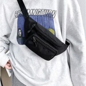 Minimalist Black Crossbody Fanny Pack‎